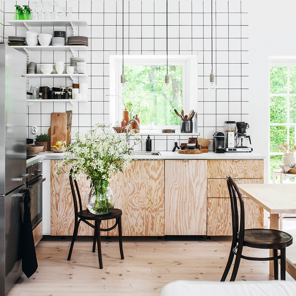 swedish-summer-cottage-plywood-kitchen-idea