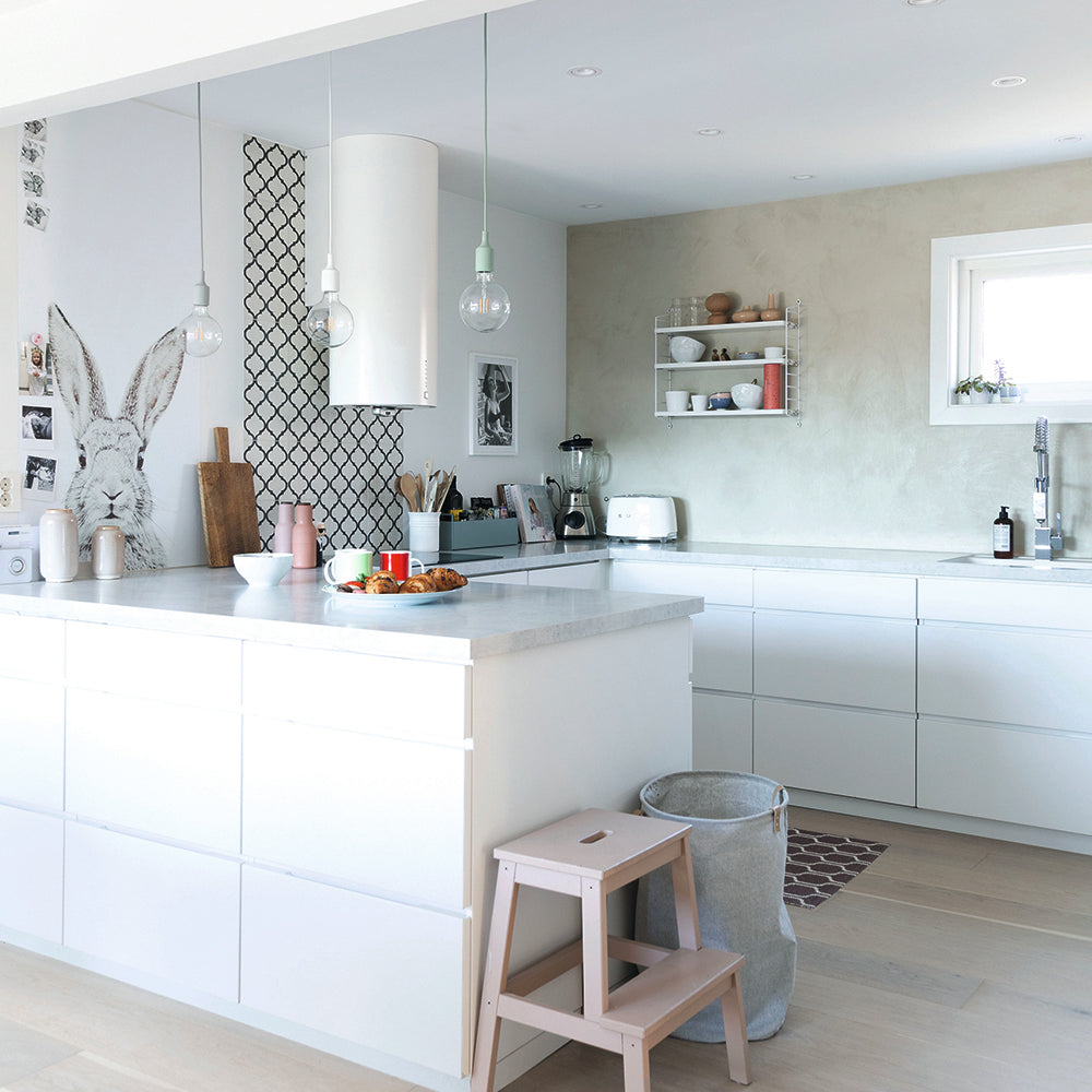 Love this Norwegian renovation with its clean lines