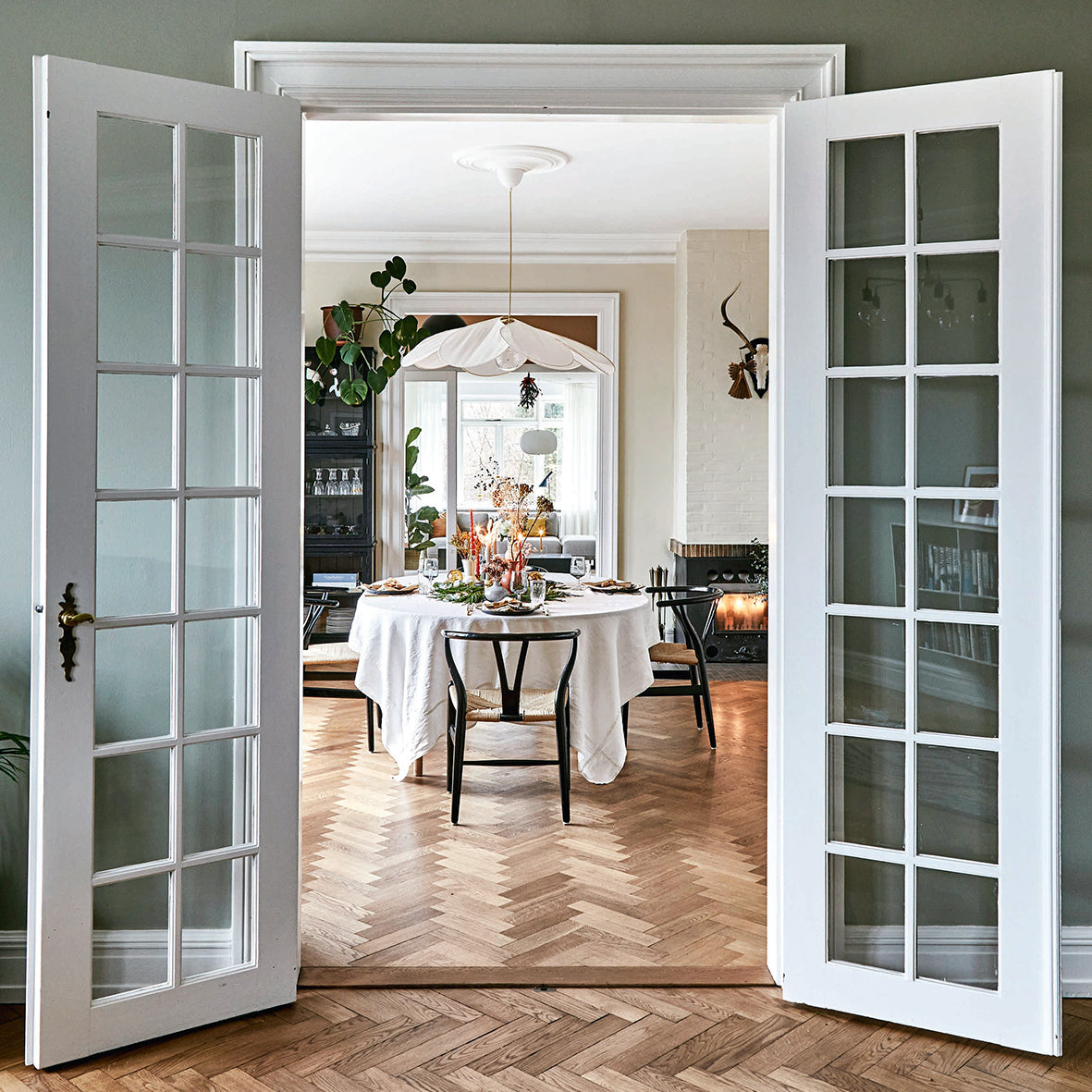Two become one in this Danish home, ready for Christmas