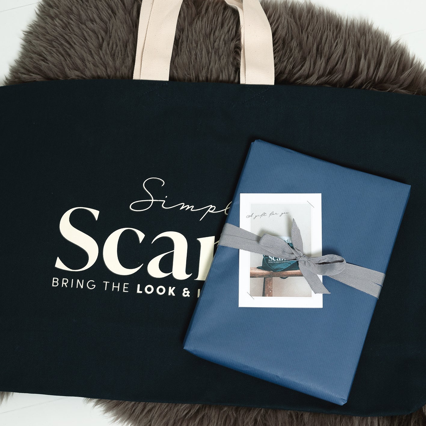 Simply Scandi 4 issue gift subscription + Oversized Simply Scandi classic tote
